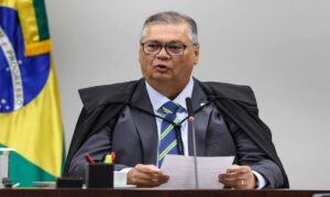 Flávio Dino autoriza substituição de candidatos após decisão sobre desincompatibilização em Roraima