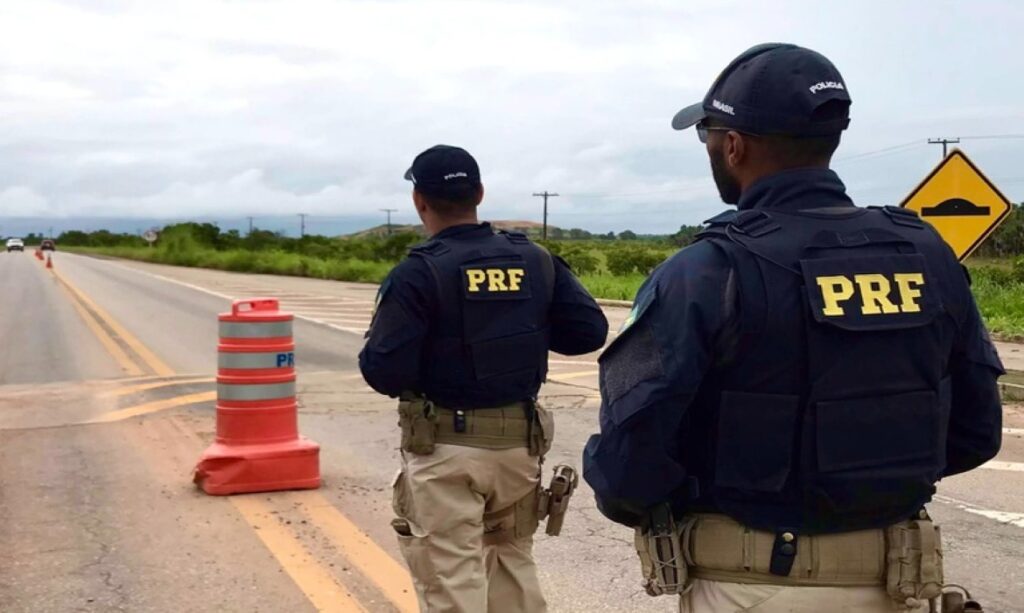 Balanço PRF: ciclista morre em acidente na BR-401 durante feriado prolongado com registro de prisões e apreensões